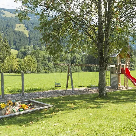 Konukevi Ederhof 3*