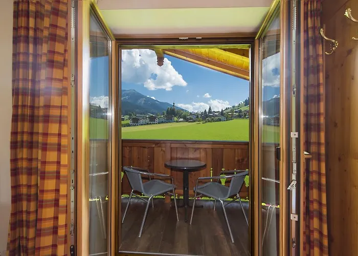 Pensionat Ederhof 3*