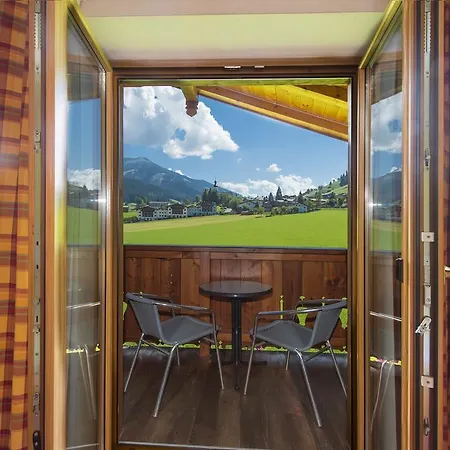 Guest house Ederhof 3*